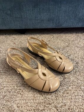CLASSIQUE Nude Slingback Women's Sandals with Low Wedge